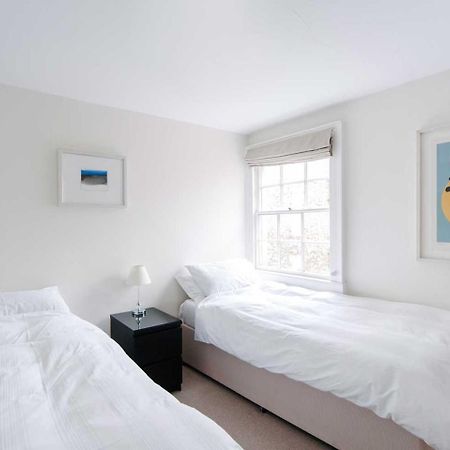 Stylish Three Bedroom Apartment In Heart Of City Bath Zewnętrze zdjęcie